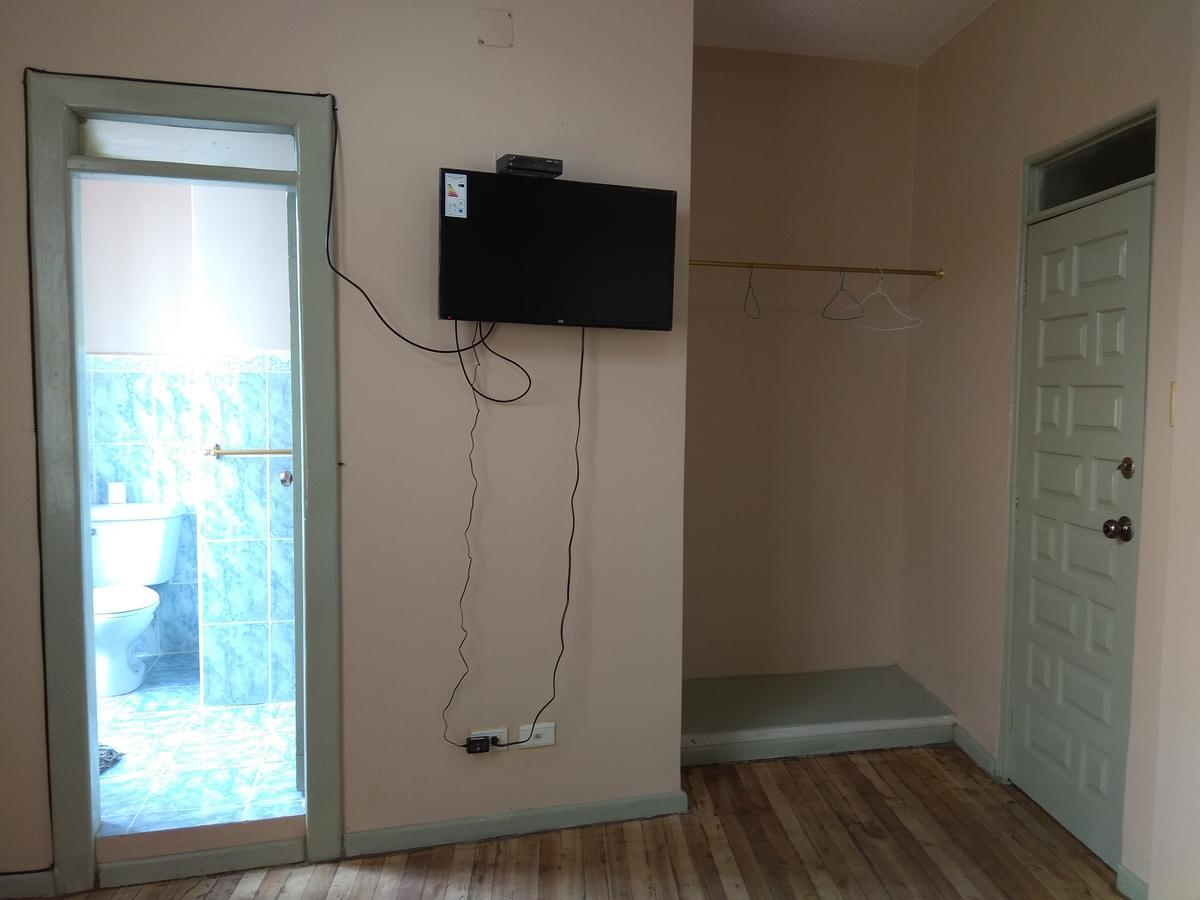 Hostal Mediodia 基多 外观 照片
