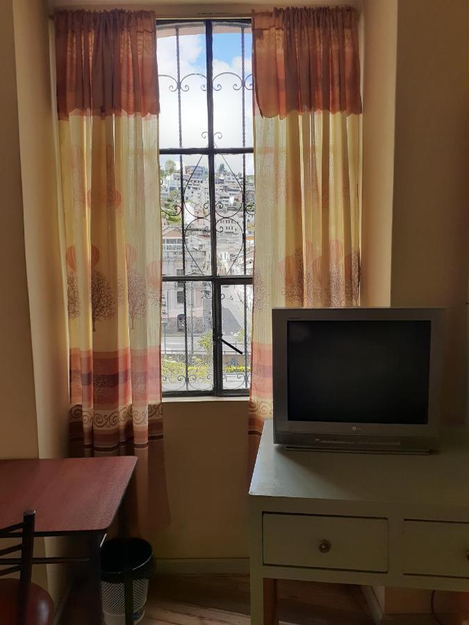 Hostal Mediodia 基多 外观 照片